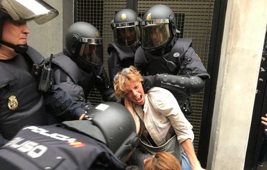 В Каталонии прозвучали первые выстрелы