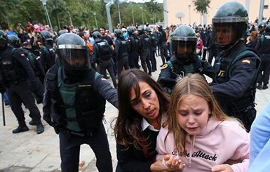 Референдум в Каталонии: в столкновениях пострадали 38 человек