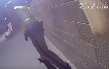 Стрельба в Вегасе: опубликовано видео с нагрудной камеры полицейского 