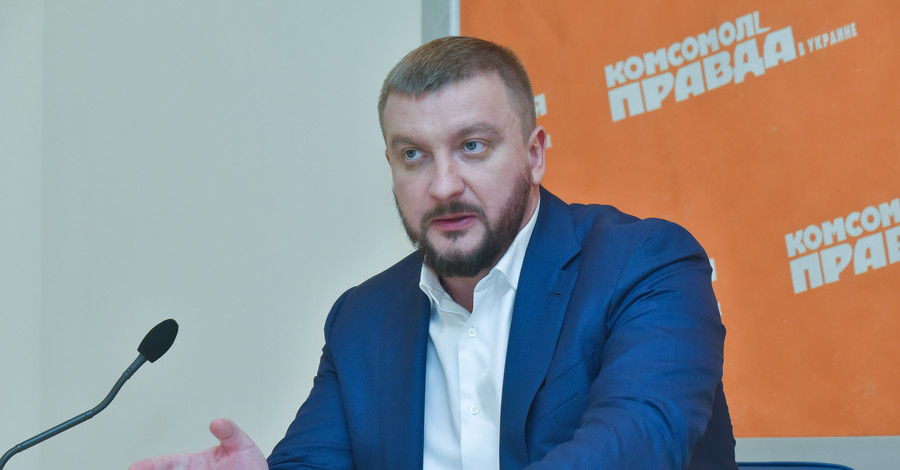 Министр юстиции Павел Петренко: "Если кто-то посягает на вашу жизнь, вы имеете право применить адекватные меры"