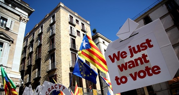 Конституционный суд Испании заблокировал заседание парламента Каталонии