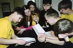 Украинским студентам увеличили стипендии 