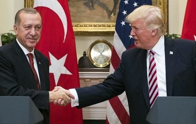 Дипломатический скандал: США и Турция приостановили взаимную выдачу виз 