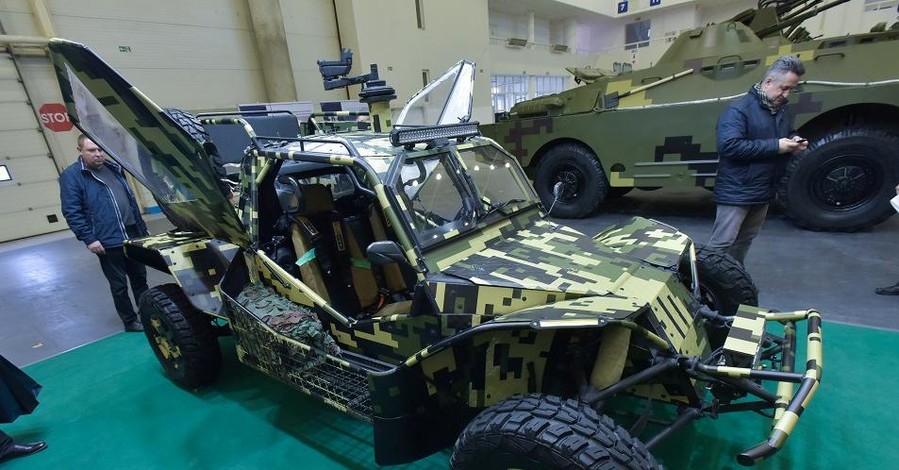 В Киеве показали лучшие образцы военной техники