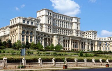Коррупционный скандал в Румынии: три министра подали в отставку