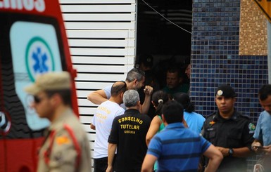 Бразильский подросток открыл стрельбу в школе, погибли дети