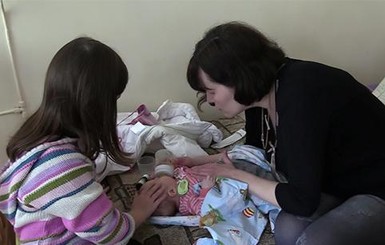 Семья, похитившая младенца в Киеве, своего ребенка выбросила в мусорник