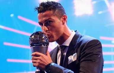 ФИФА назвала Роналду лучшим футболистом года