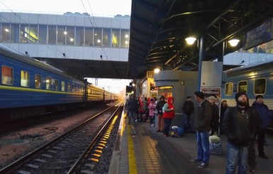 В Киеве эвакуируют людей из центрального ж/д вокзала 