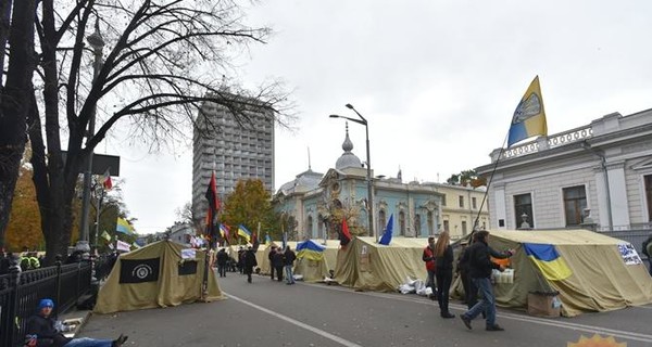 Михомайдану нужны трусы, а Киеву - свободные дороги