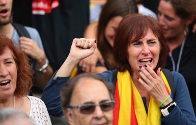 Каталония провозгласила независимость: реакция ЕС, США, НАТО и Украины 