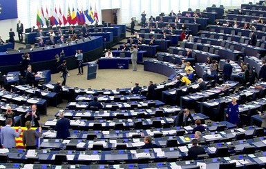 Европарламент не признал независимость Каталонии