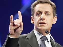 Николя Саркози терроризируют эротическими посылками 
