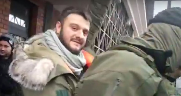 Опубликовано видео, как спецназ НАБУ увозил сына Авакова