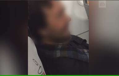 В Одессе из-за запершегося в туалете пассажира посадили рейс из Москвы 
