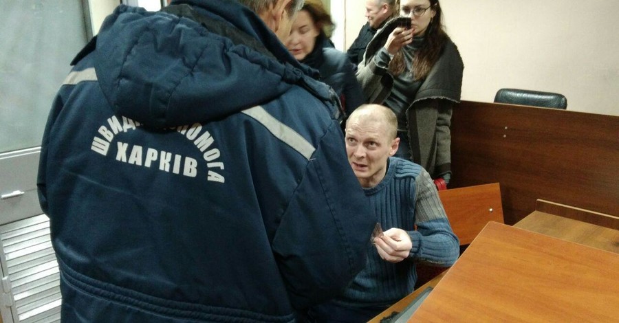 В Харькове из зала суда отпустили осужденных, которые захватили ОГА в 2014 году 
