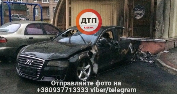 Ночью в Киеве взорвался автомобиль
