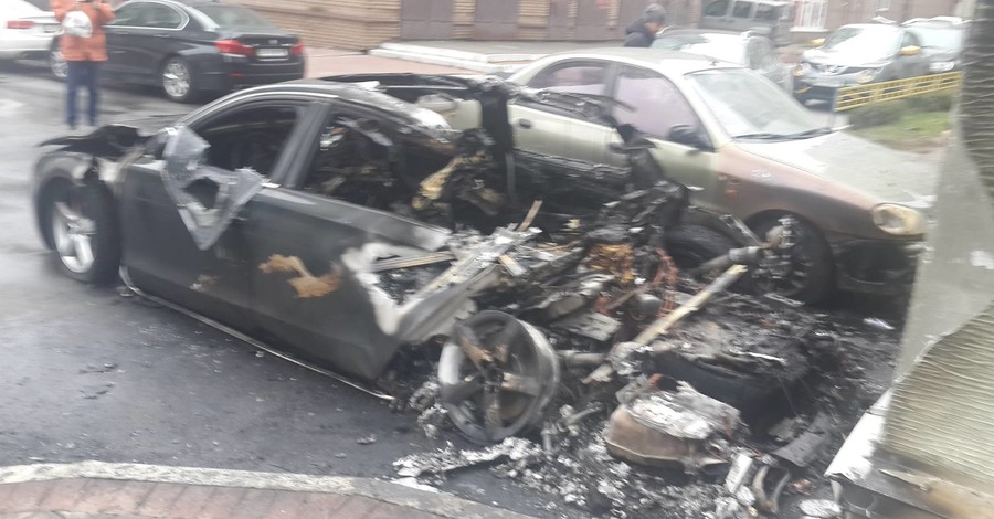 На сгоревшем в Киеве Audi возили бывшего министра Пивоварского