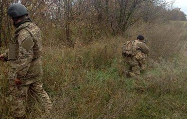 В зоне АТО один украинский военный погиб и еще один получил ранения