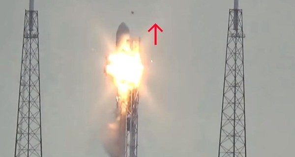 В Техасе во время испытаний взорвался новый двигатель для Falcon 9