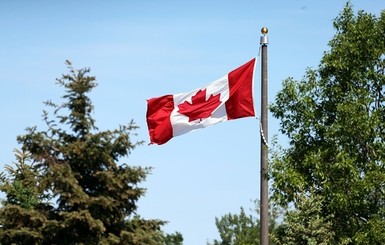 Канада упростила визовые требования для украинцев 