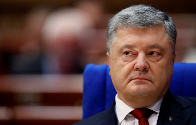 Порошенко попросил принять закон об обслуживании на украинском