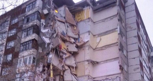 В России в Ижевске обрушились девять этажей жилого дома