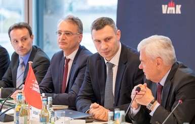 Кличко обсудил с немецкими министрами достройку Подольско-Воскресенского моста