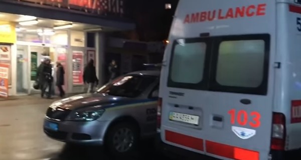 Убийство в Киеве: неизвестные напали на мужчину у супермаркета