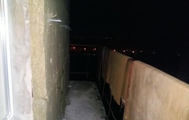В Харькове студент выпал из балкона общежития на  9 этаже