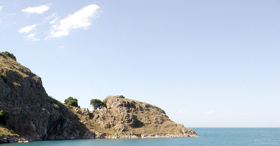 На дне озера в Турции нашли крепость, построенную до нашей эры