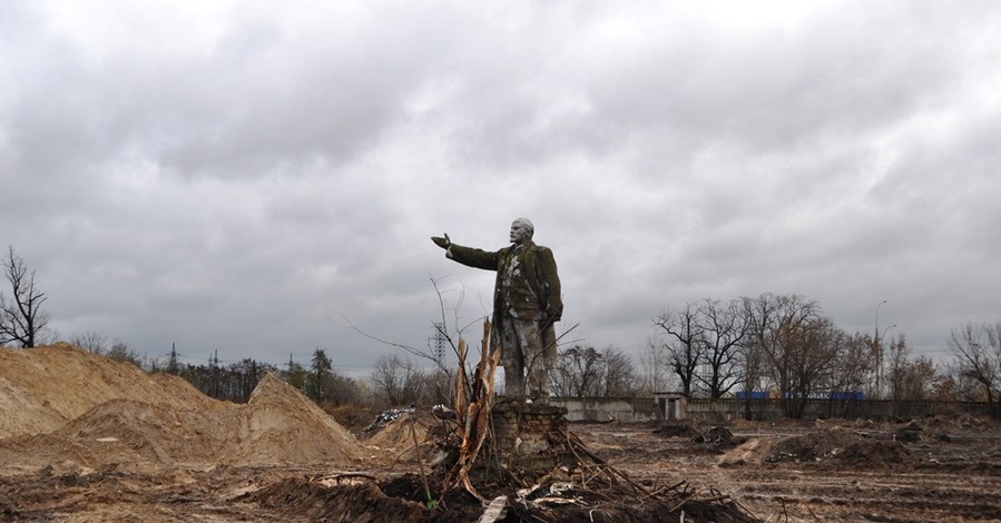 На Оболони в  Киеве нашли уцелевший памятник Ленину