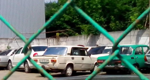 Киевского чиновника МВД заподозрили в краже машин со штрафплощадки