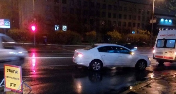 В посольстве РФ в Украине подтвердили аварию с машиной дипмиссии в Киеве