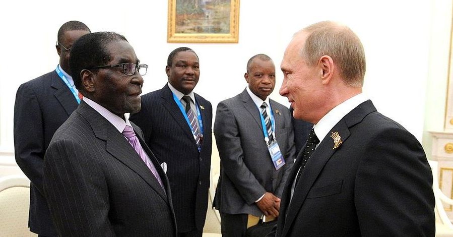 Президент Зимбабве Роберт Мугабе мог сбежать из страны