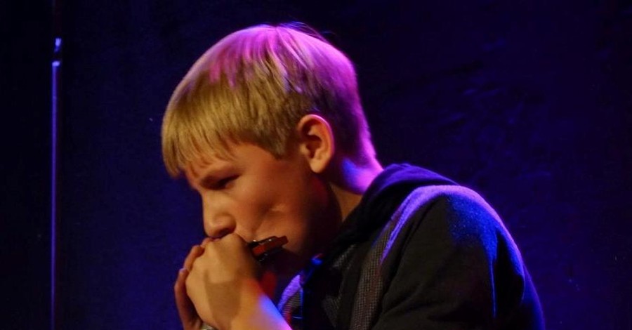 14-летний самоучка из Днепра стал чемпионом мира по игре на губной гармошке