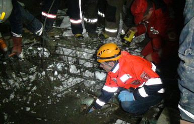 Обвал стены в Ивано-Франковске: один из травмированных строителей ночью сбежал из больницы 