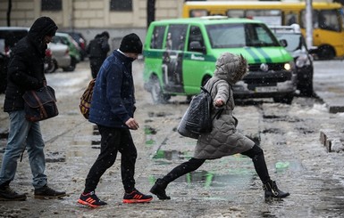 Сегодня днем, 27 ноября, в Украине пройдет дождь с мокрым снегом