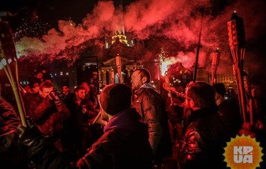 Во время факельного шествия в Киеве начались столкновения