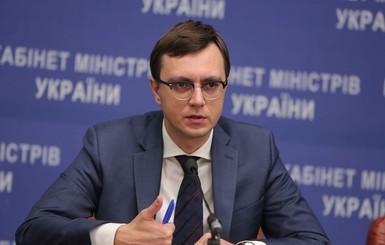 Глава Мининфраструктуры: украинцам незачем ездить в Россию