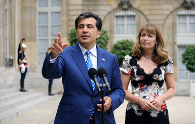 Супруга Саакашвили обвинила Порошенко в политическом преследовании 