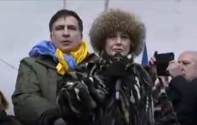 На митинге Саакашвили выступила депутат ЕС, голосовавшая против евроинтеграции Украины 