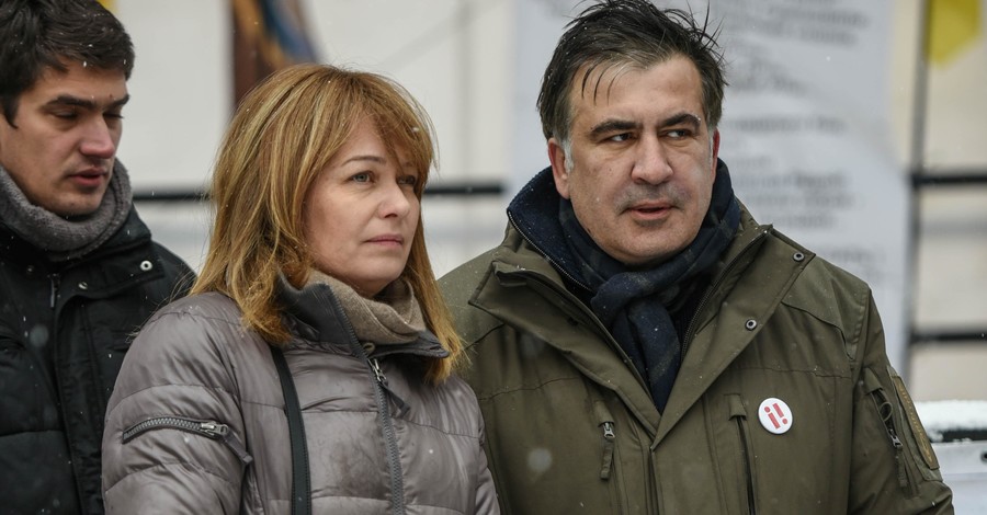 Саакашвили позвал на вече