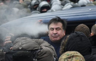 Саакашвили подал заявление в НАБУ на Луценко и Грицака