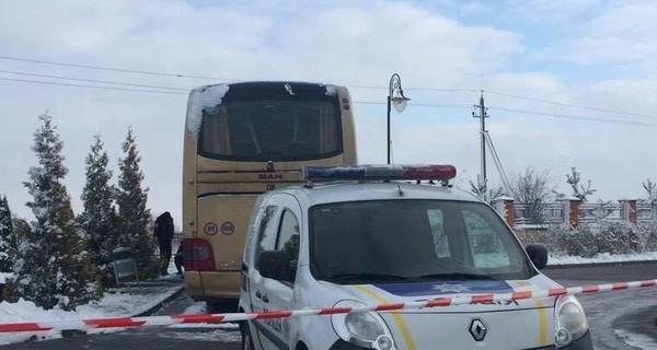 Возле Львова подорвали польский автобус