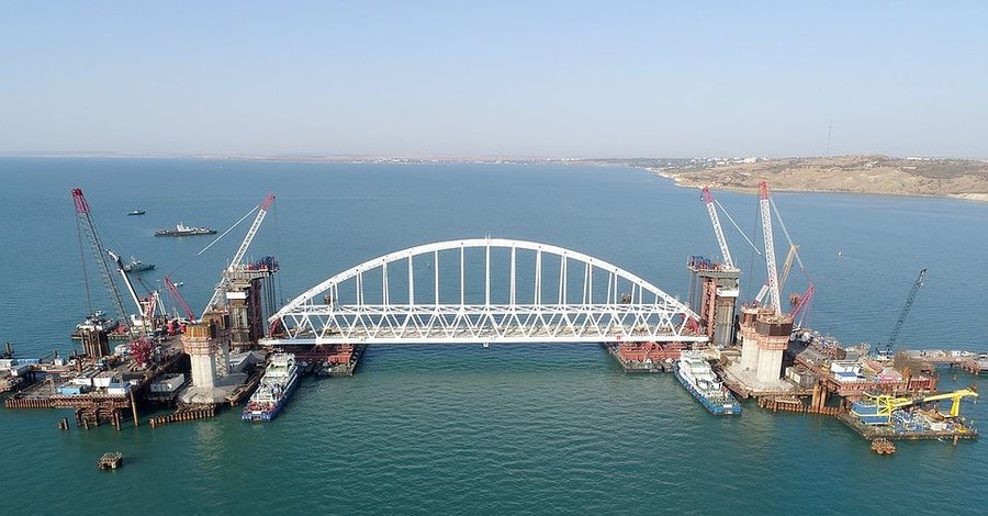 Луценко рассказал о вероятном международном расследовании строительства Керченского моста