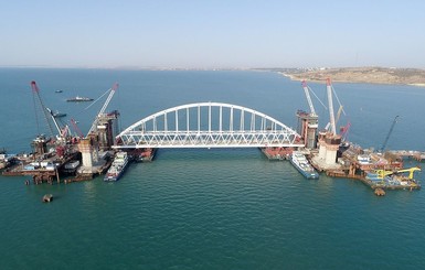 Луценко рассказал о вероятном международном расследовании строительства Керченского моста