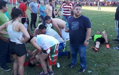 В Аргентине полицейские расстреляли футболистов и болельщиков на стадионе