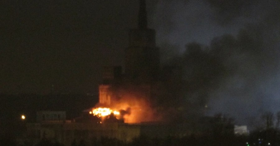 Пожар в Москве на ВДНХ: горел центральный павильон
