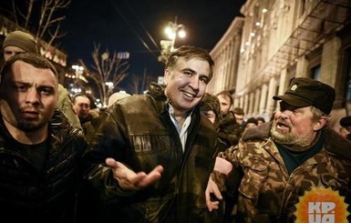 Саакашвили сравнил Януковича с водкой, а Порошенко с пивом